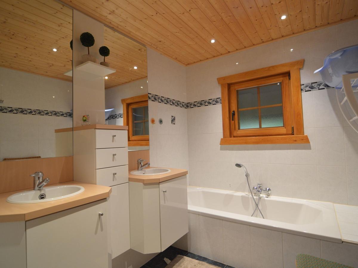 Charming Chalet With Private Garden In Stavelot Hockai Buitenkant foto